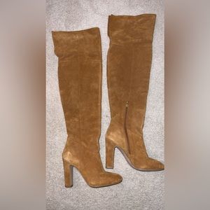 Suede boots